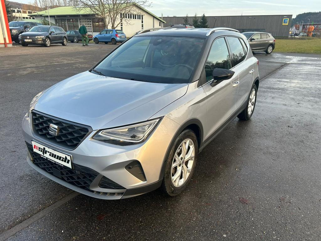 Seat Arona