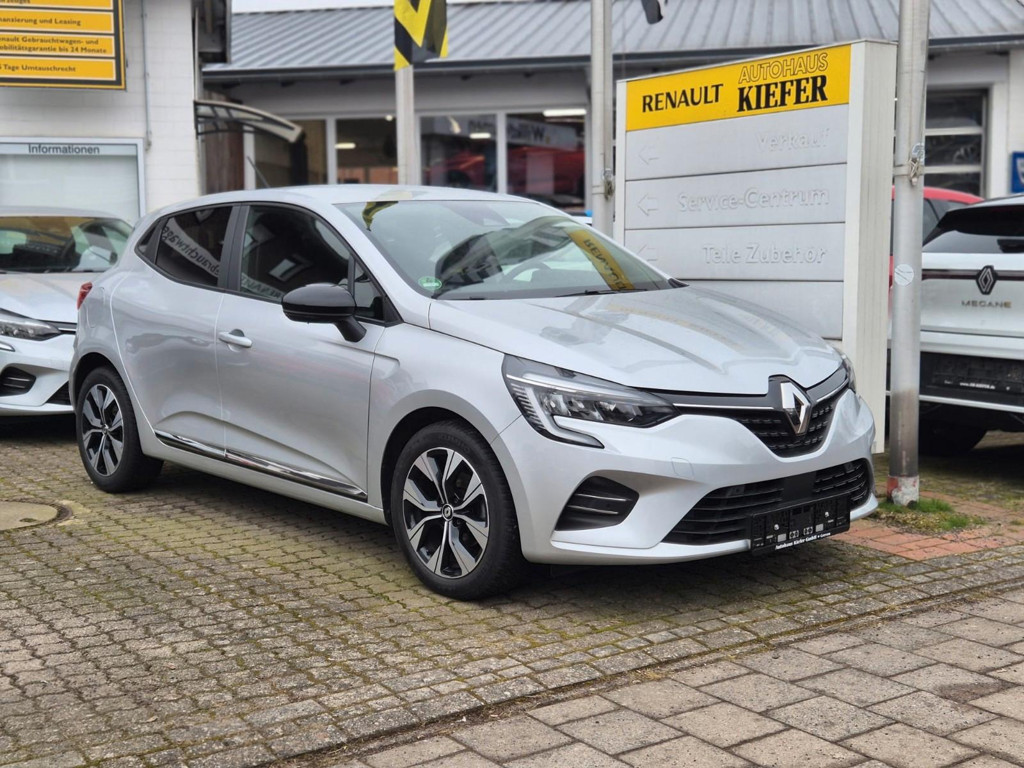 Renault Clio 2023 Benzine