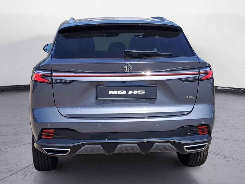 MG HS
