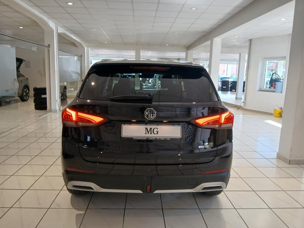 MG ZS