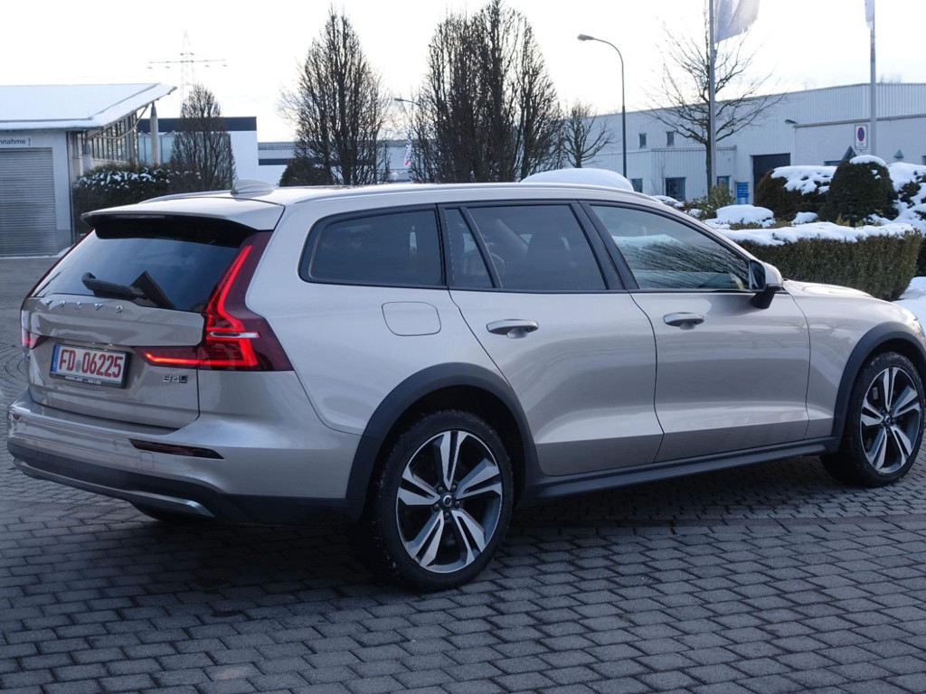 Volvo V60 Cross Country