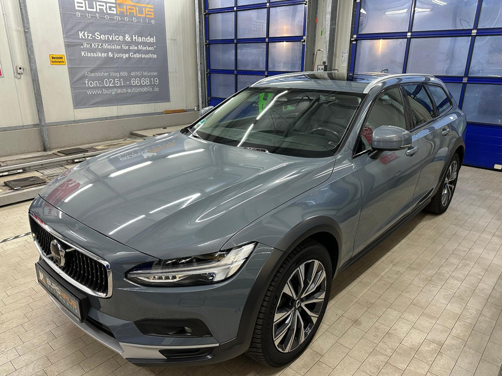 Volvo V90 Cross Country