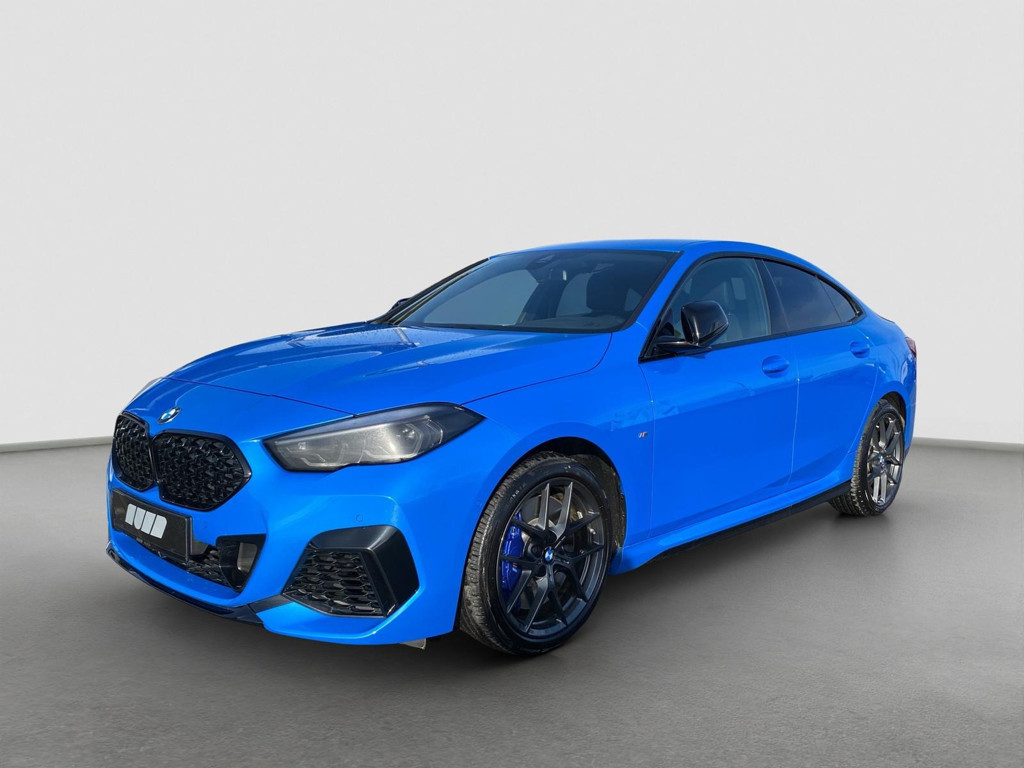 BMW M235