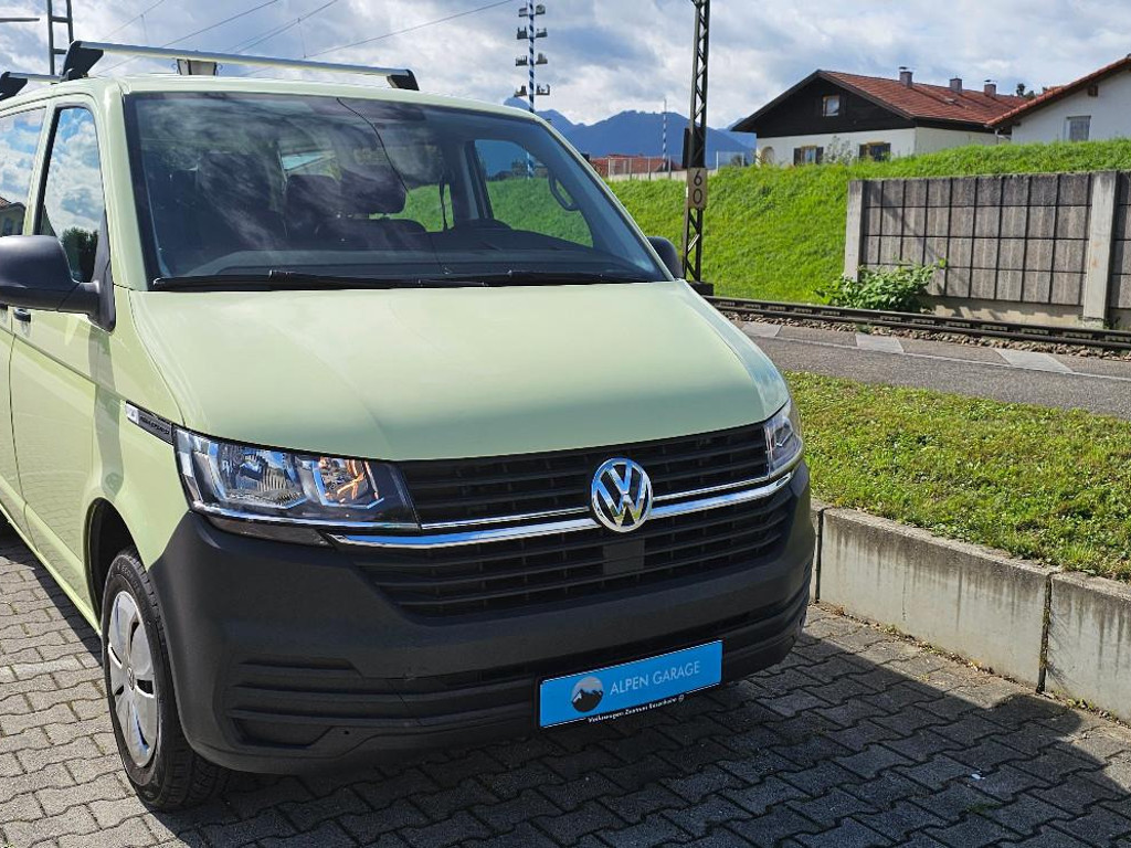 Volkswagen Caravelle