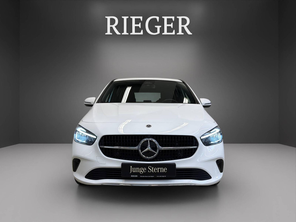 Mercedes-Benz B-Klasse 2024 Benzine