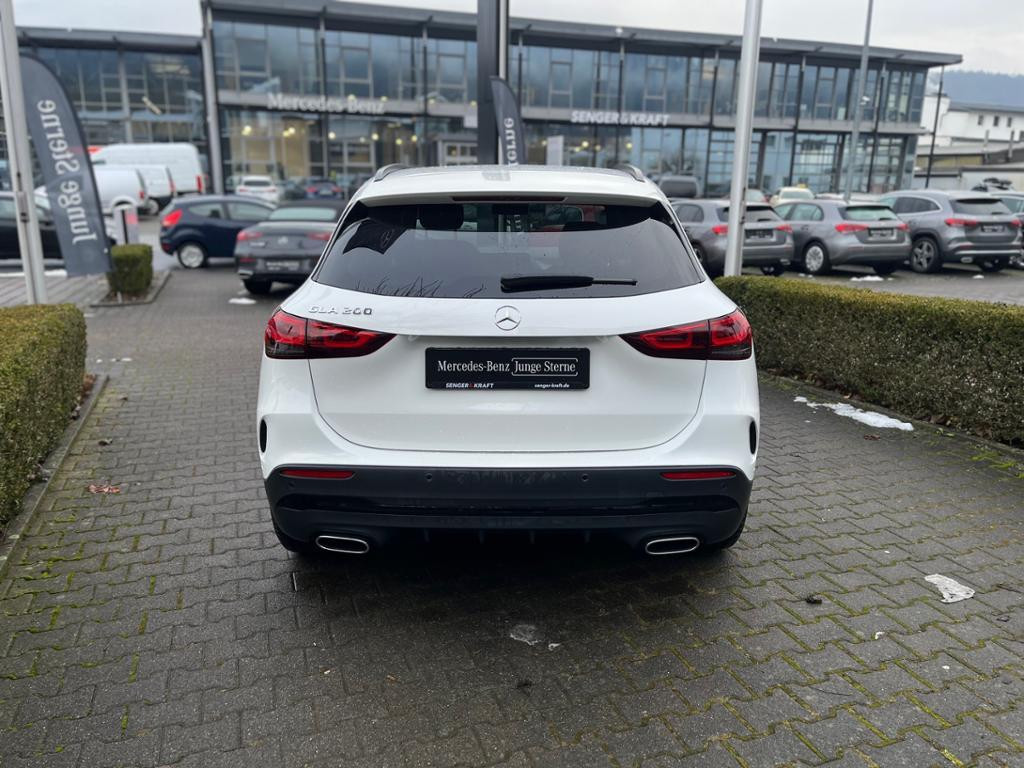 Mercedes-Benz GLA-Klasse