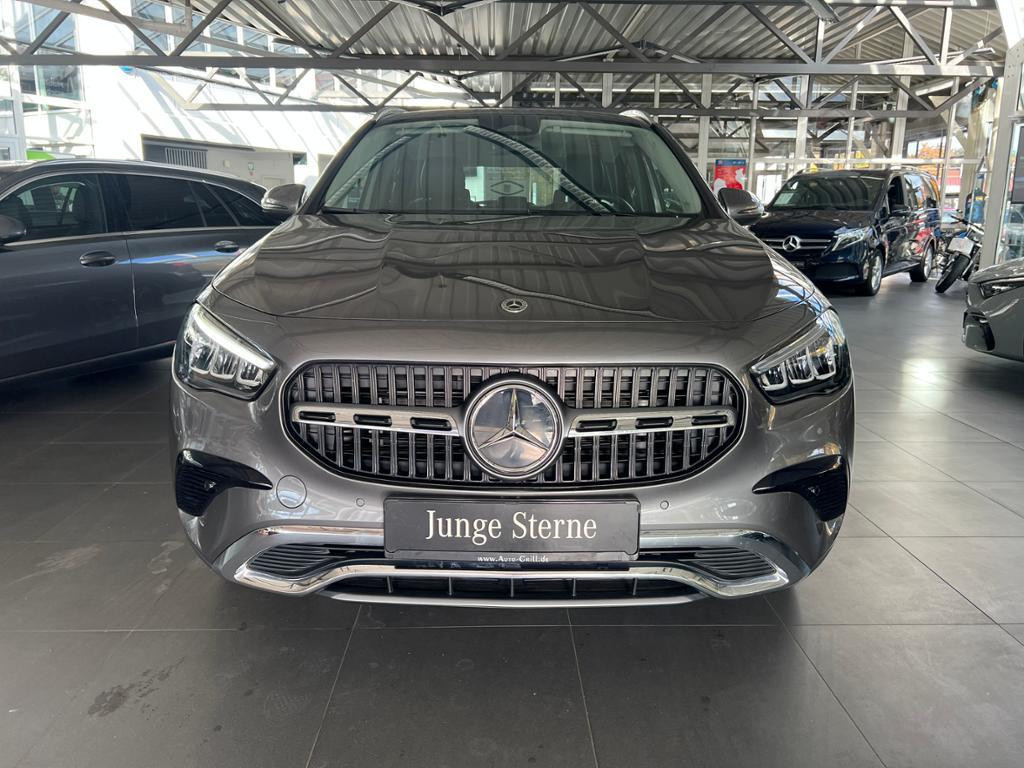 Mercedes-Benz GLA-Klasse 2023 Benzine