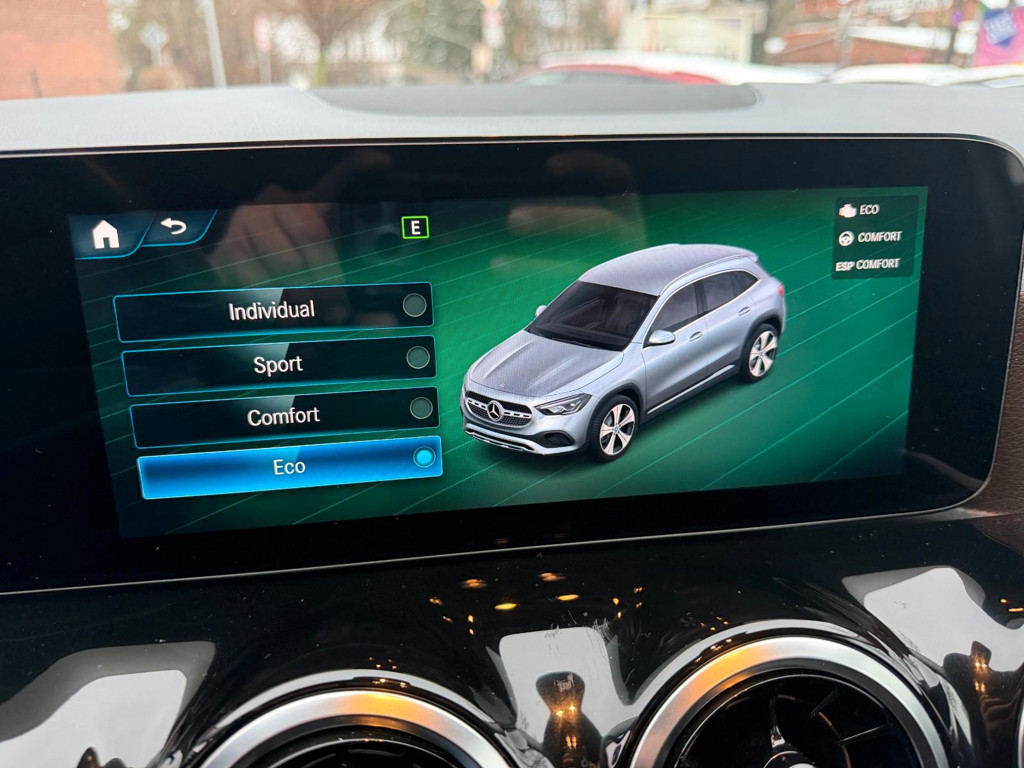 Mercedes-Benz GLA-Klasse