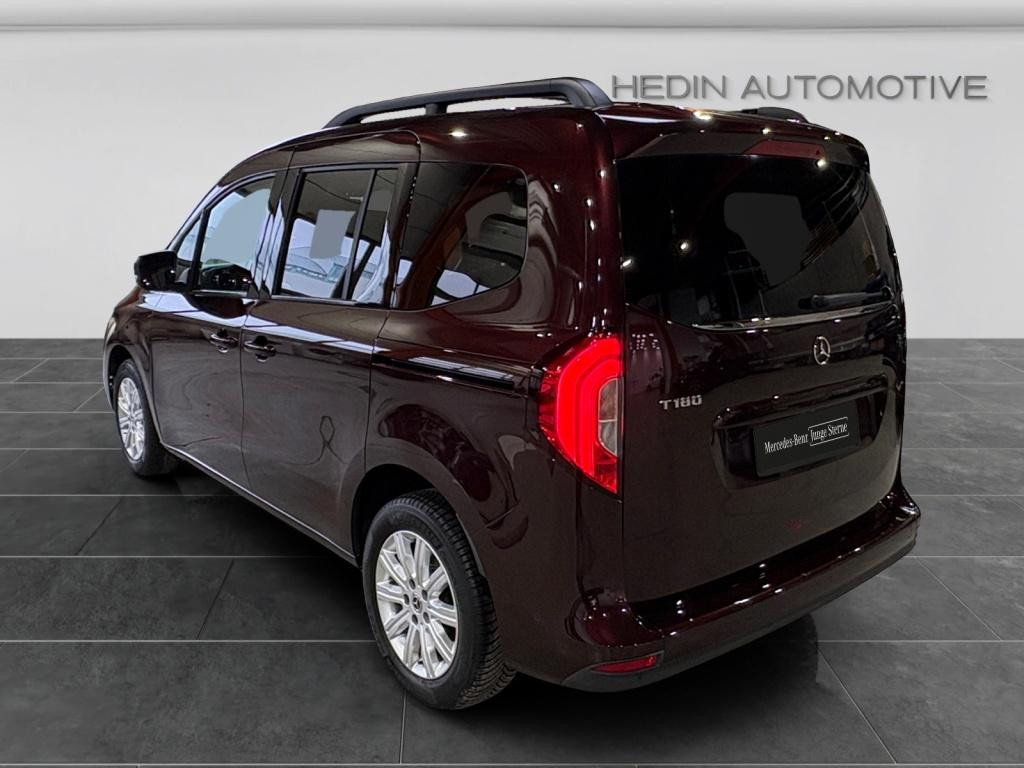 Mercedes-Benz T 180