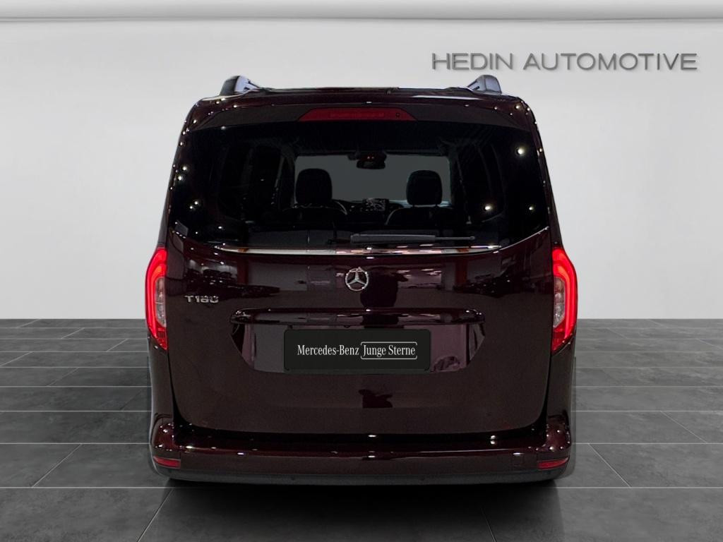 Mercedes-Benz T 180