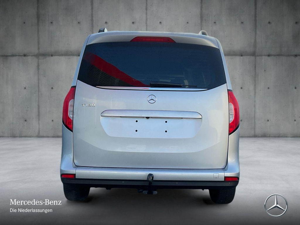 Mercedes-Benz T 180