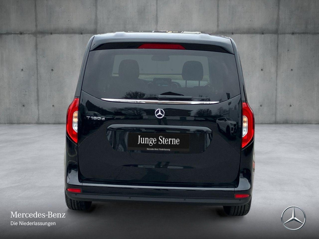 Mercedes-Benz T 180