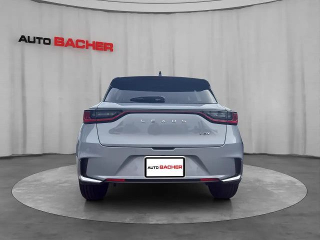 Lexus LBX