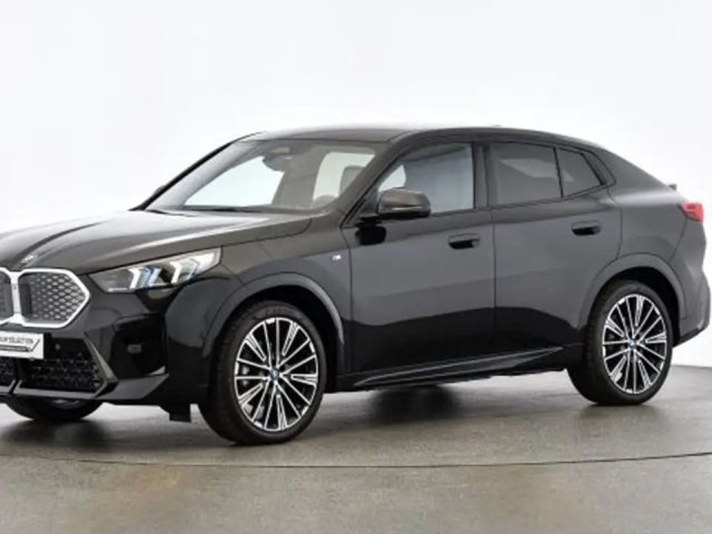 BMW iX2