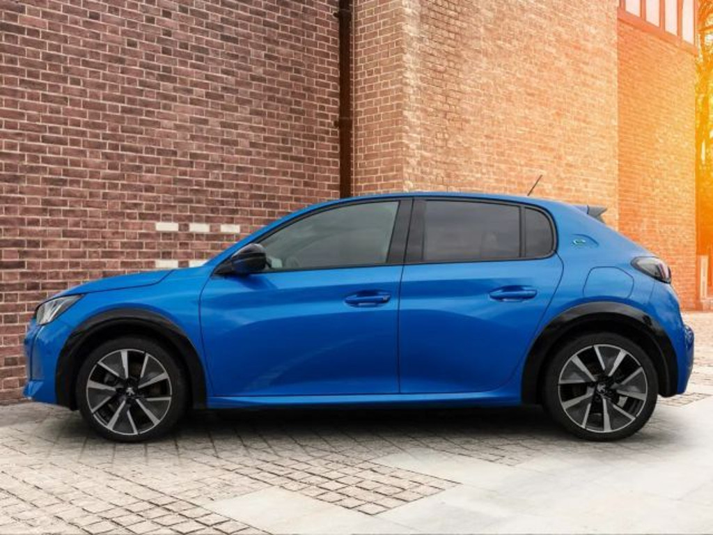 Peugeot e-208