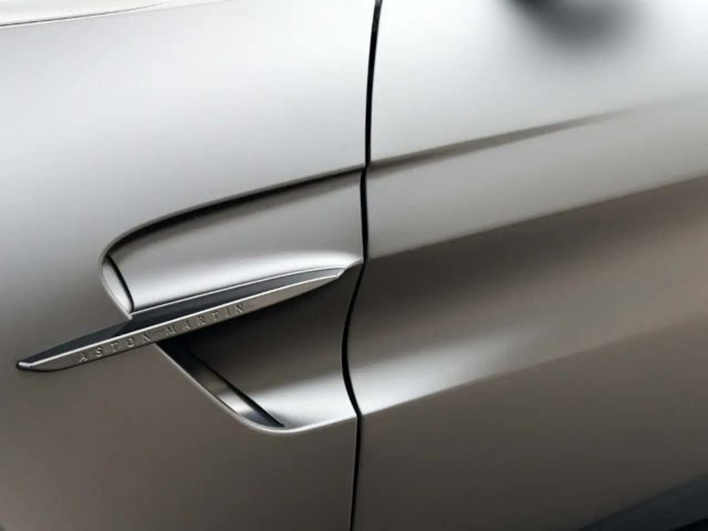 Aston Martin Vantage