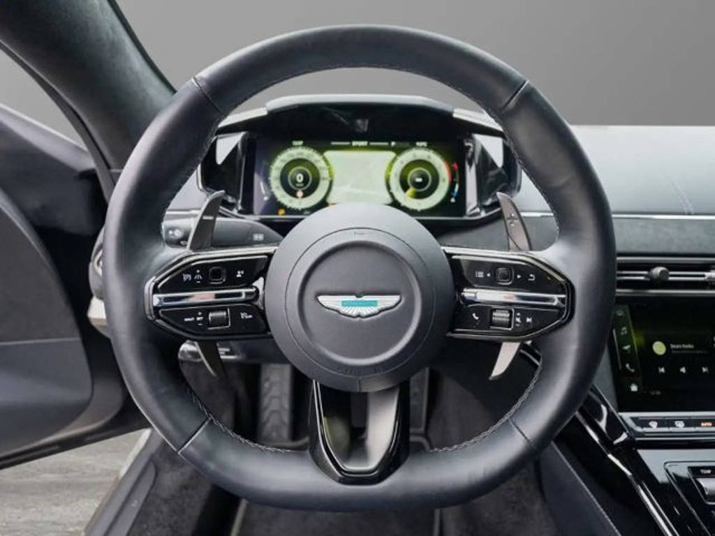 Aston Martin Vantage