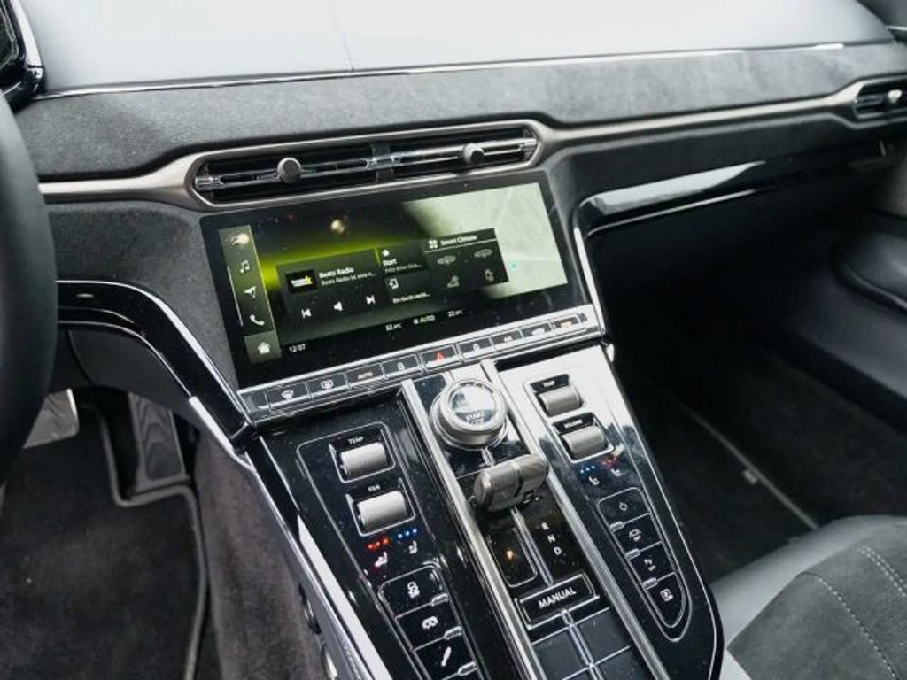 Aston Martin Vantage