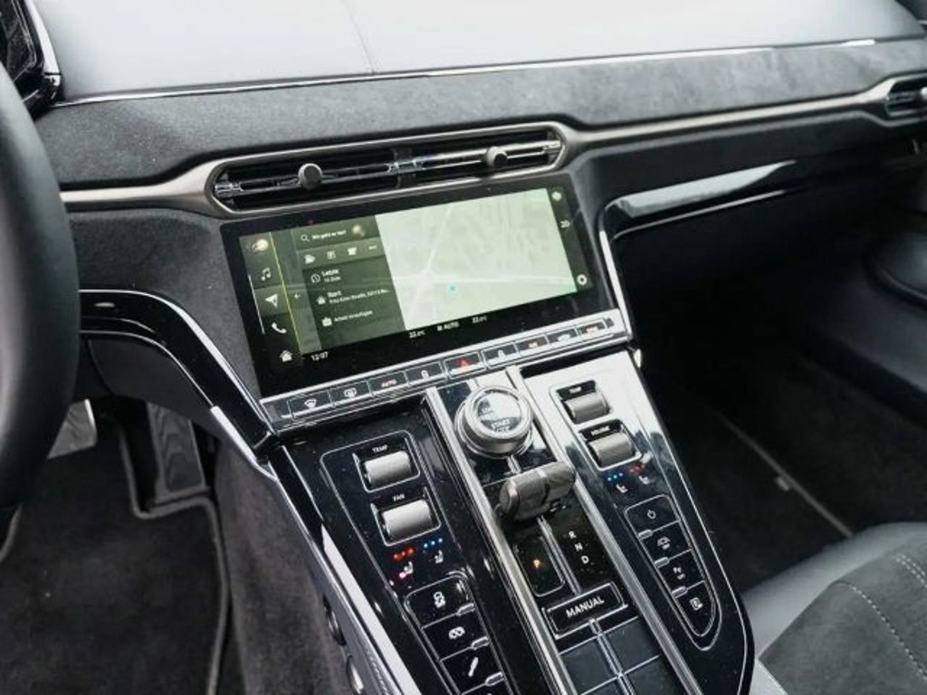 Aston Martin Vantage