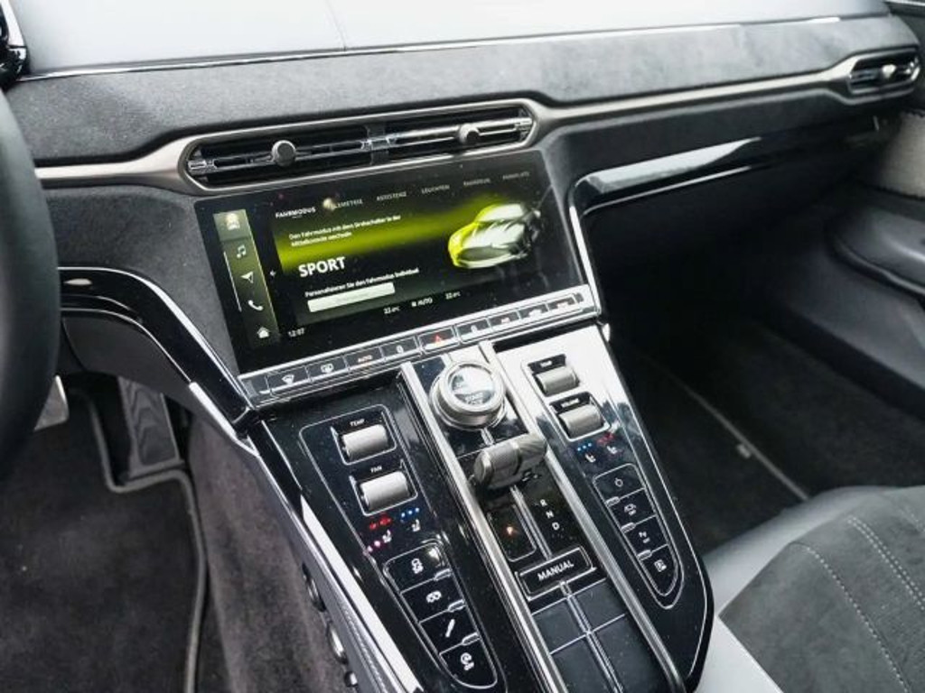 Aston Martin Vantage