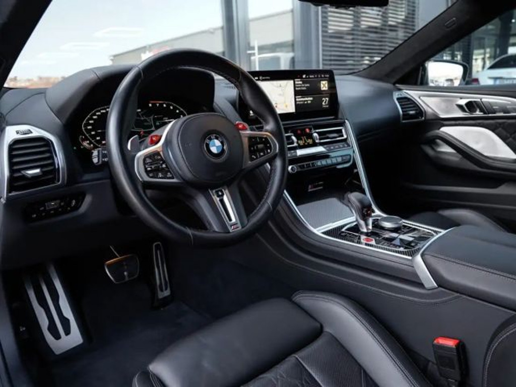 BMW M8