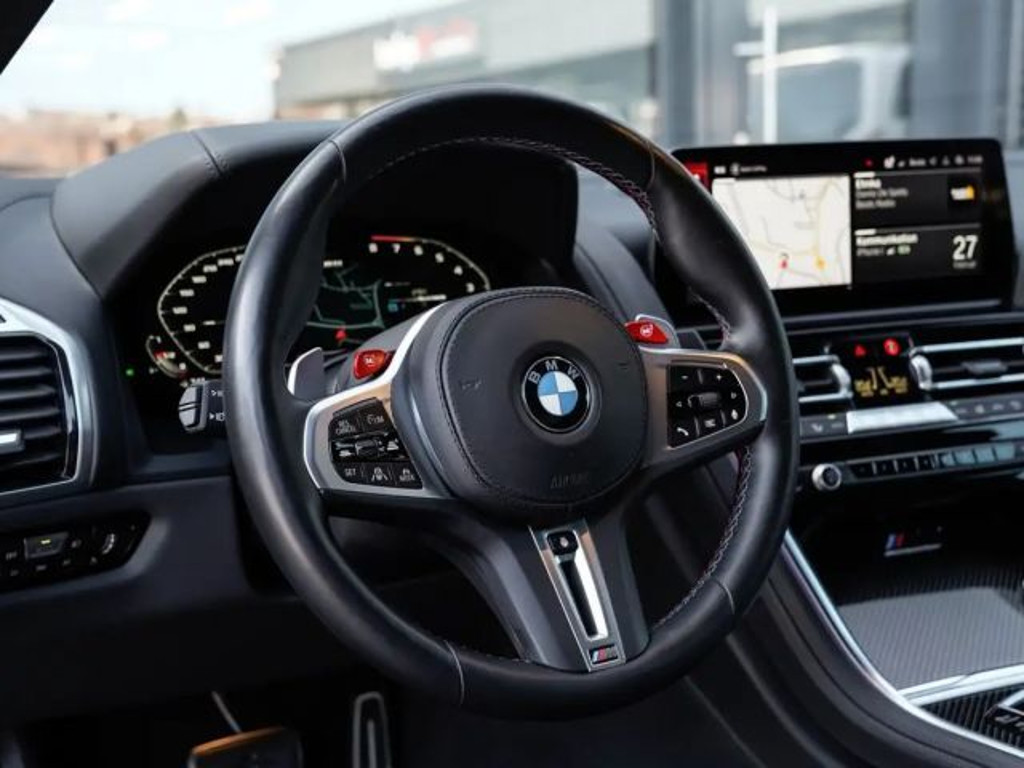 BMW M8