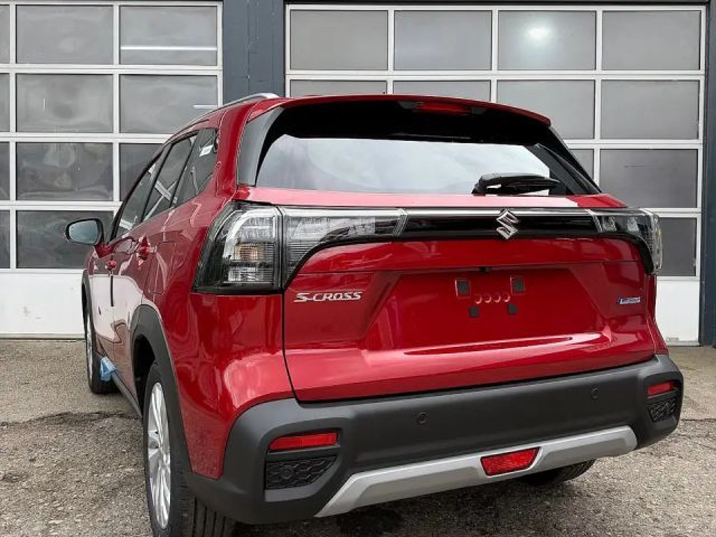 Suzuki S-Cross