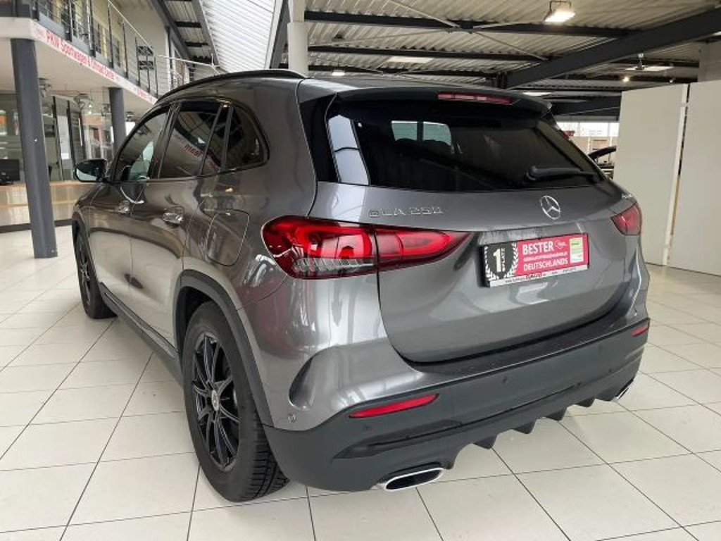 Mercedes-Benz GLA-Klasse