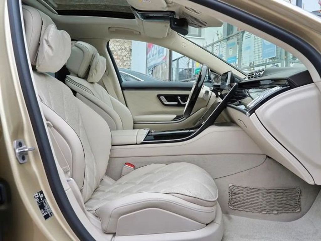 Mercedes-Benz S-Klasse