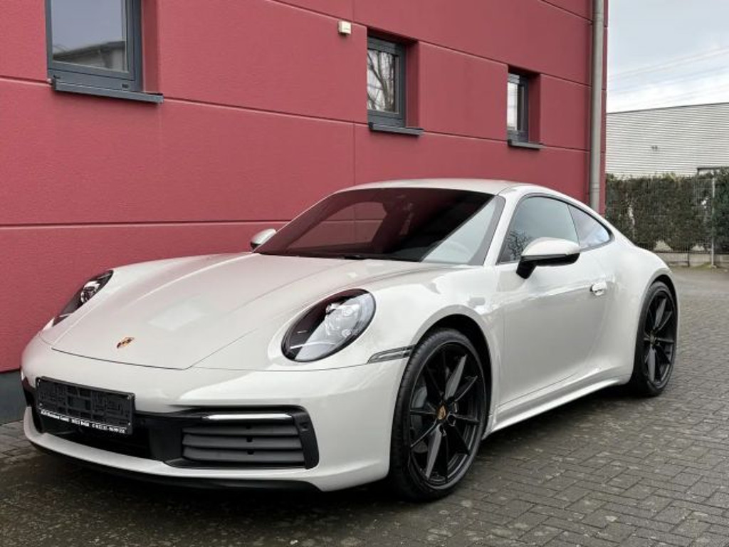 Porsche 992 2023 Benzine