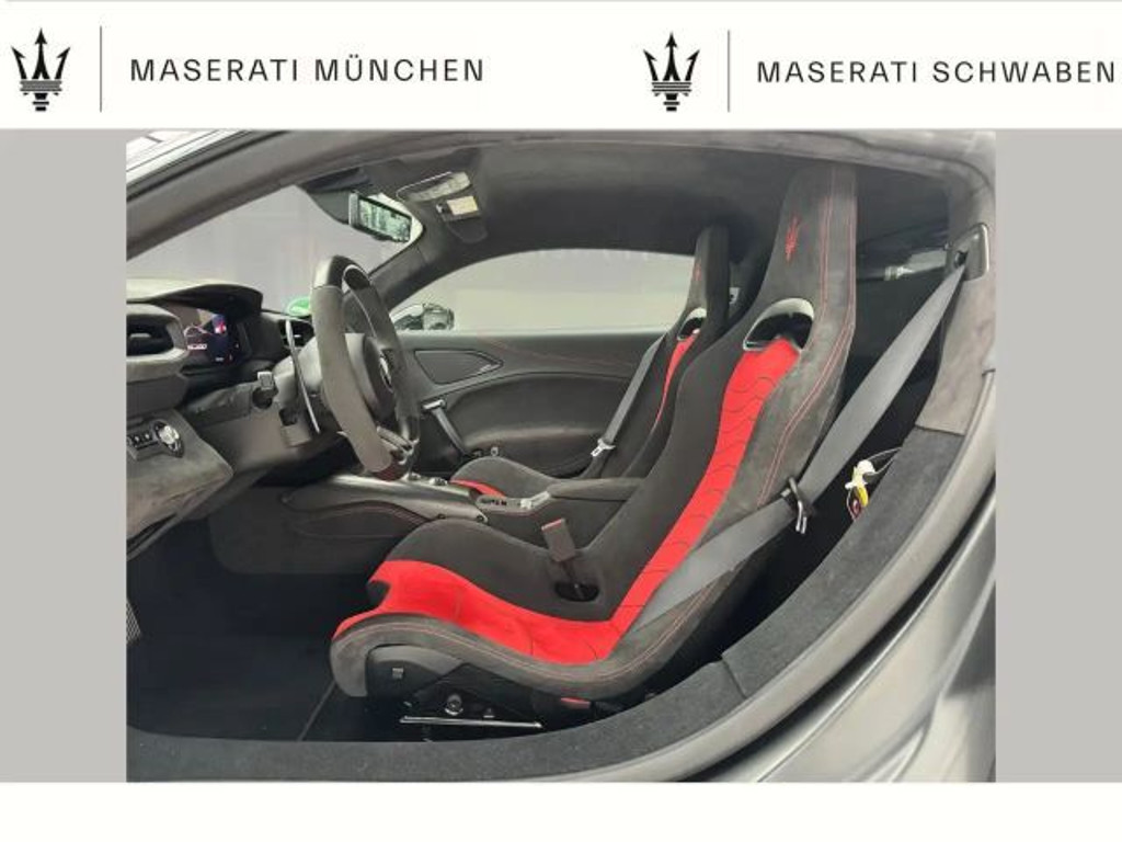 Maserati MC20
