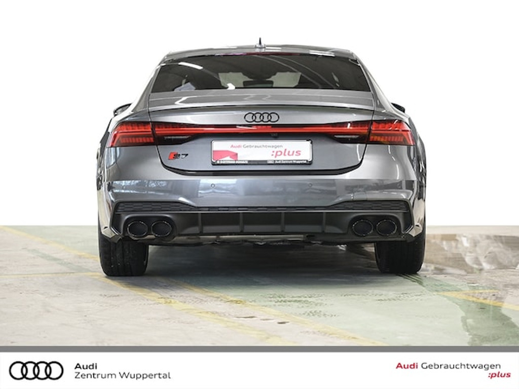 Audi S7