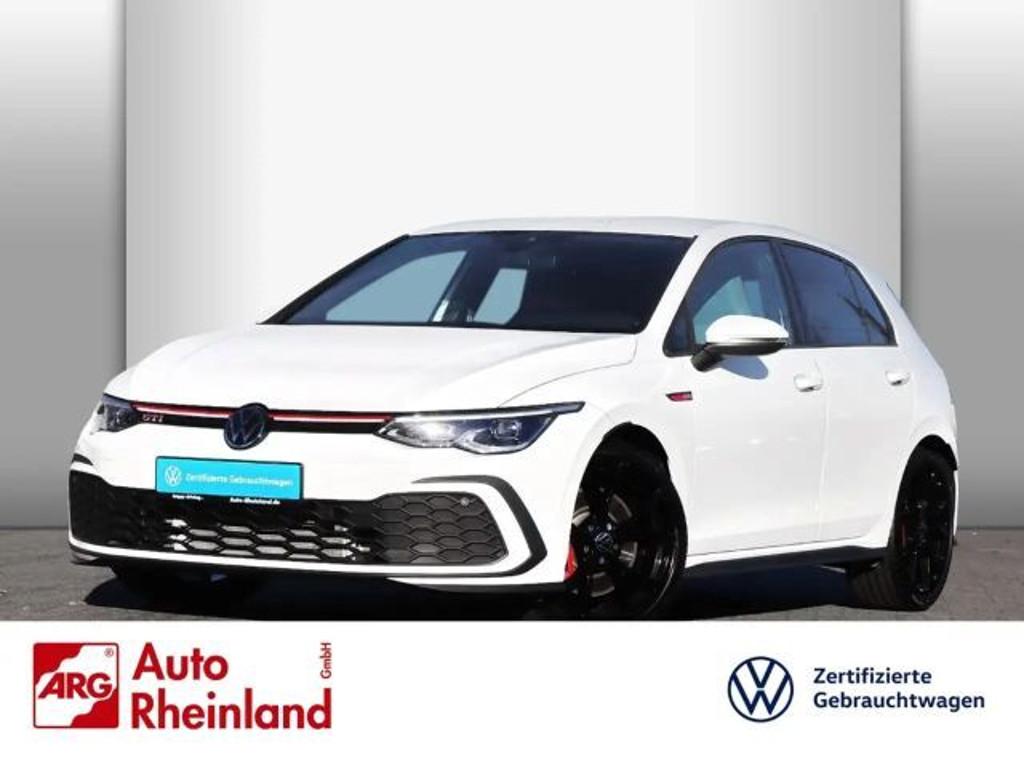Volkswagen Golf 2023 Benzine
