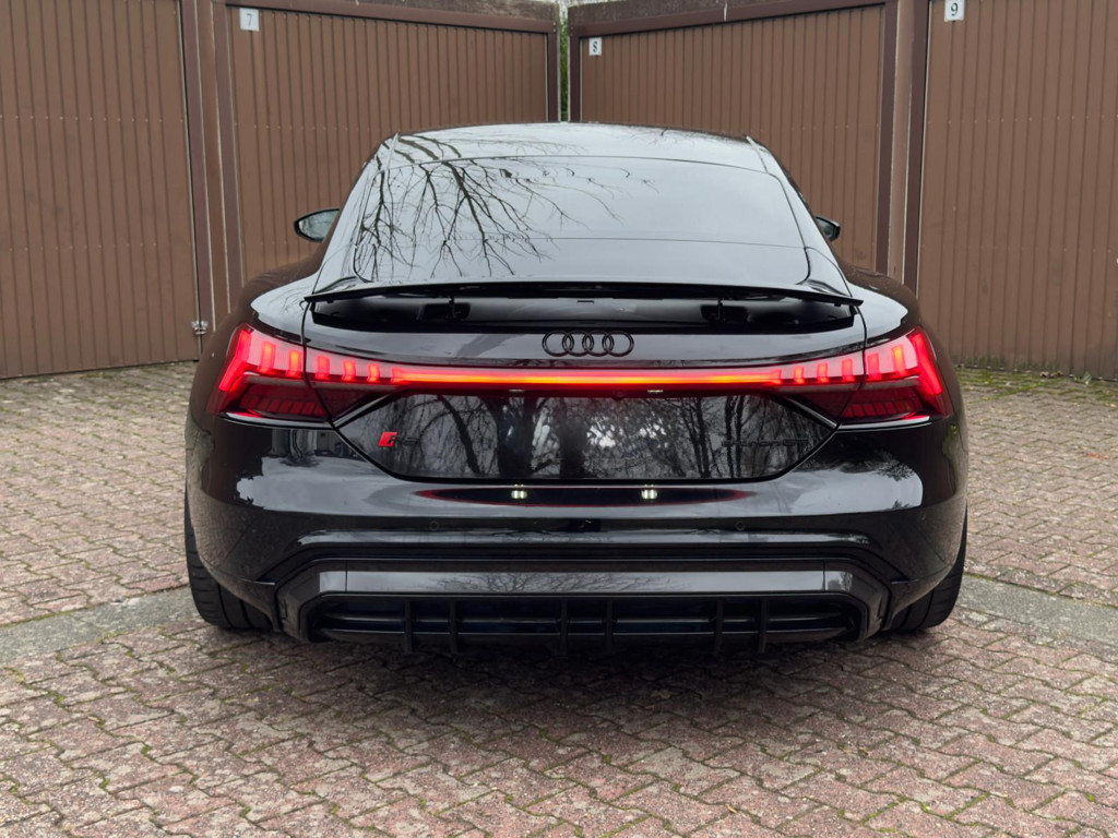Audi RS e-tron GT