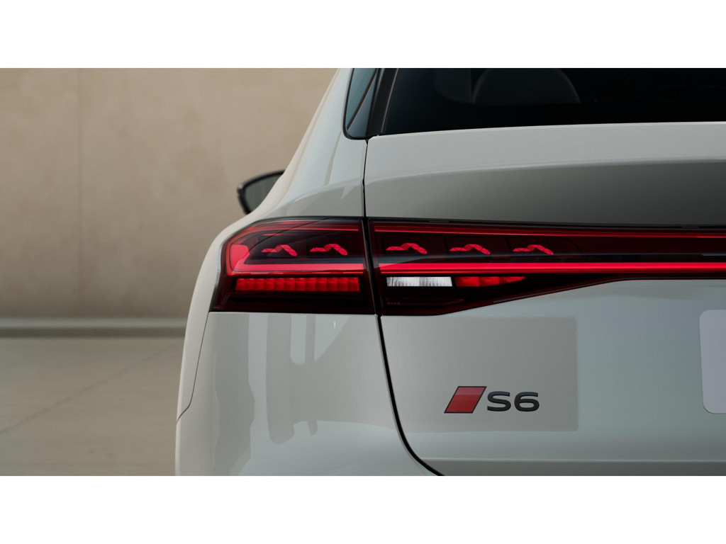 Audi S6 e-tron
