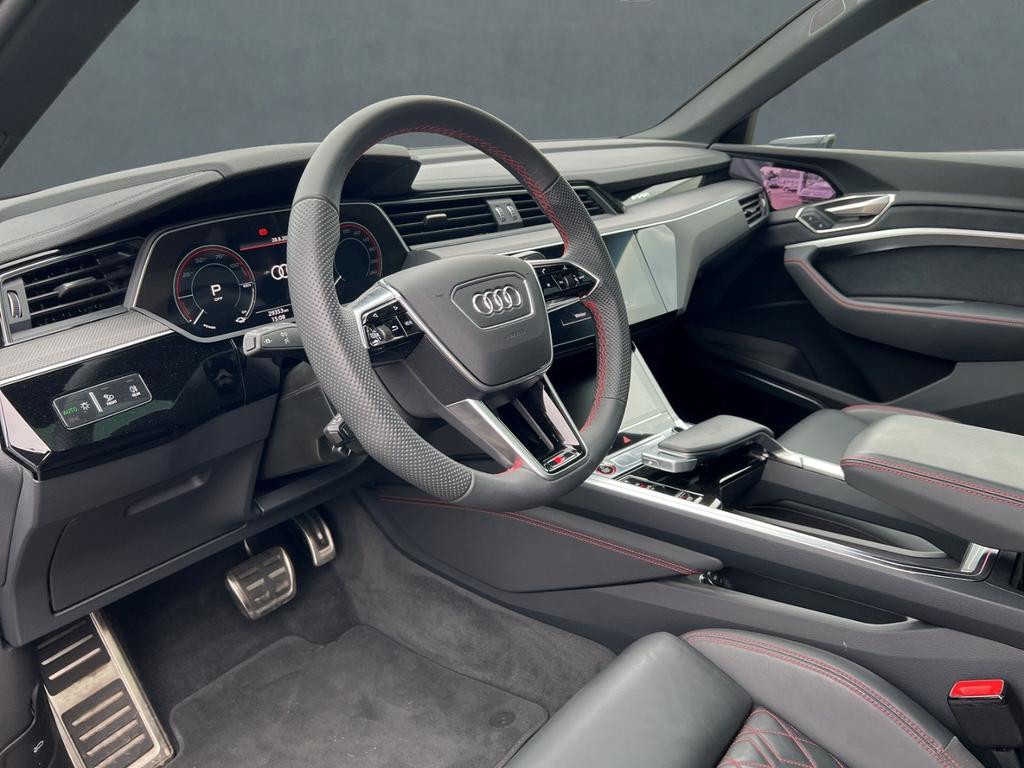 Audi SQ8 e-tron