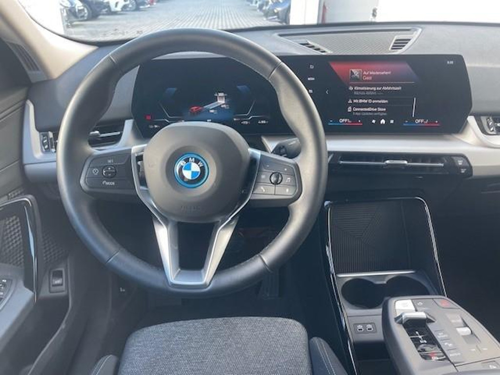BMW iX2