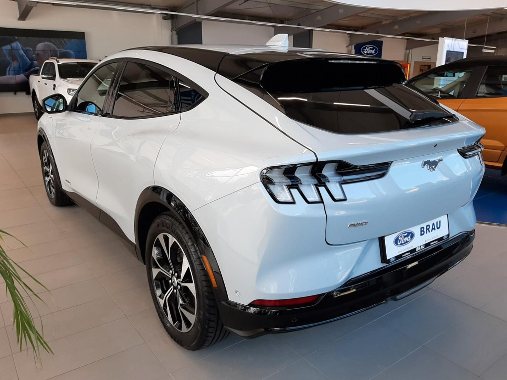 Ford Mustang Mach-E