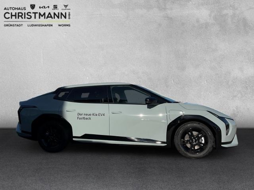 Kia EV4