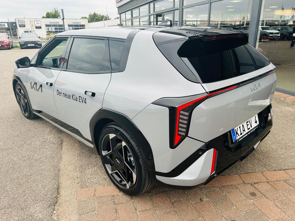 Kia EV4