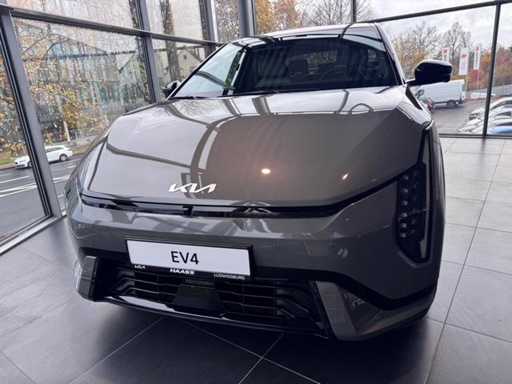 Kia EV4