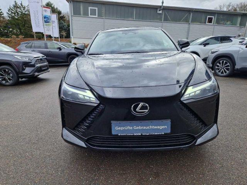 Lexus RZ