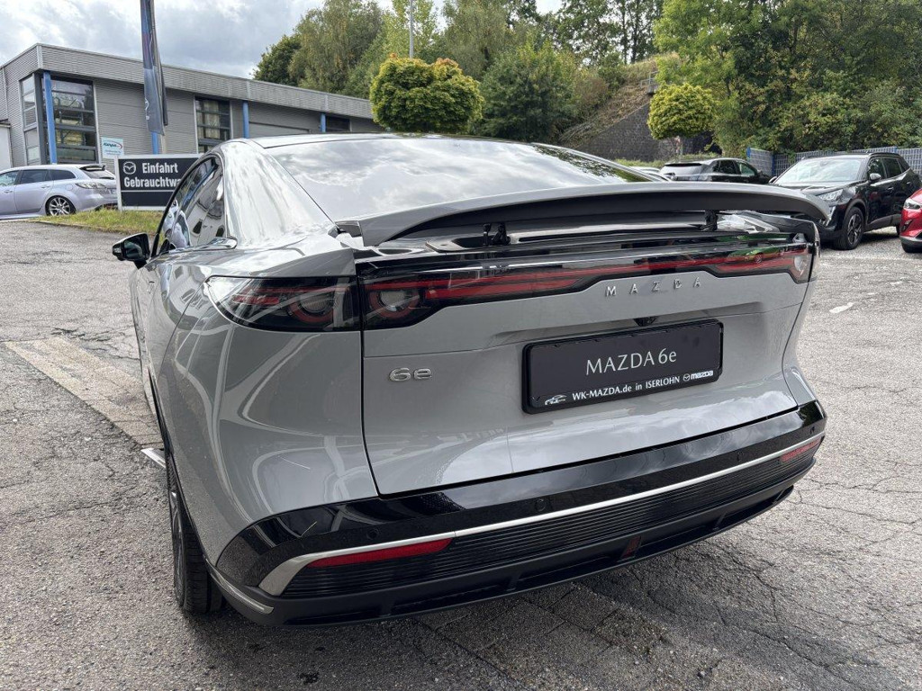 Mazda 6e