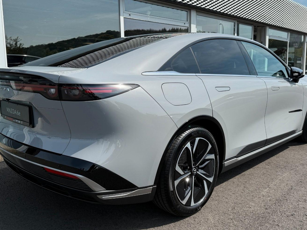 Mazda 6e