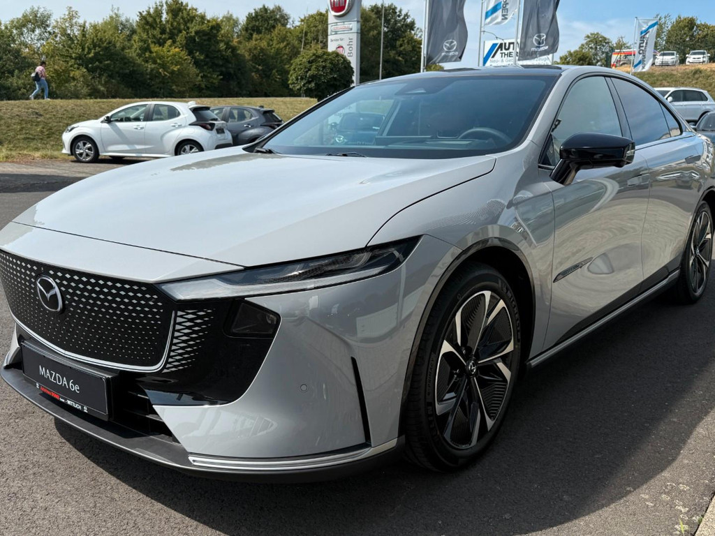 Mazda 6e