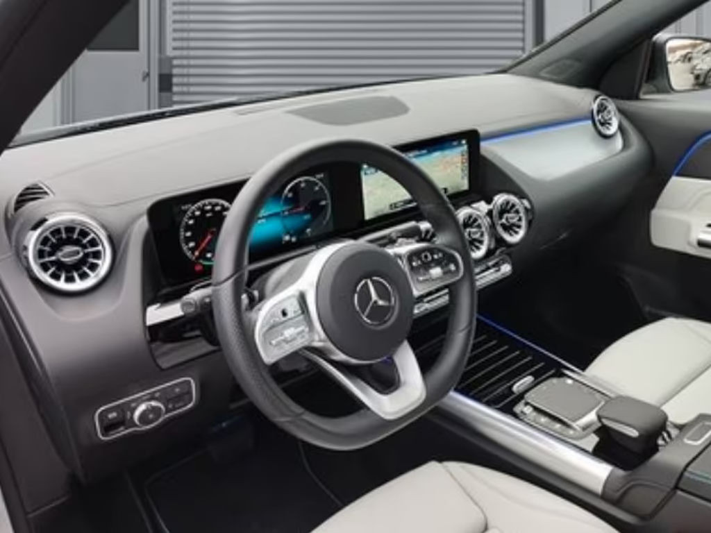 Mercedes-Benz EQA