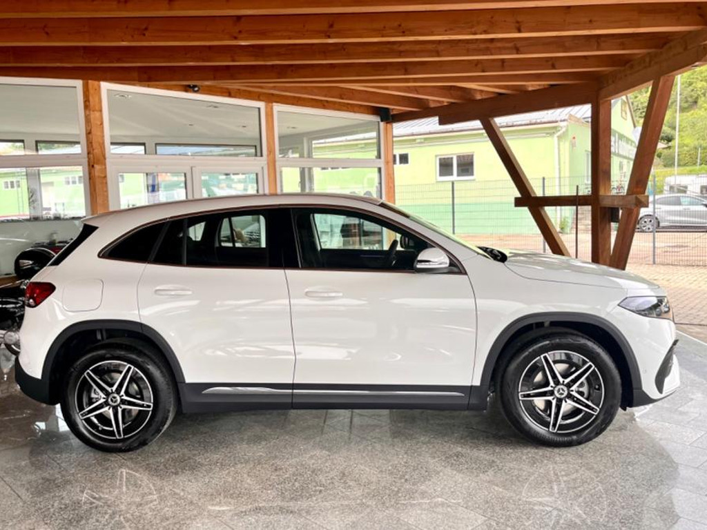 Mercedes-Benz EQA