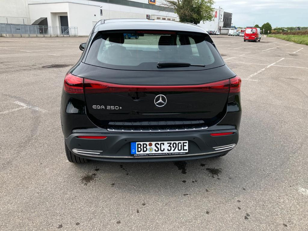 Mercedes-Benz EQA