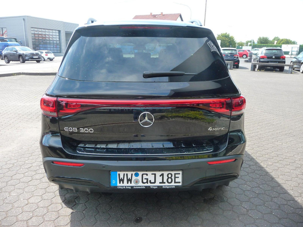 Mercedes-Benz EQB