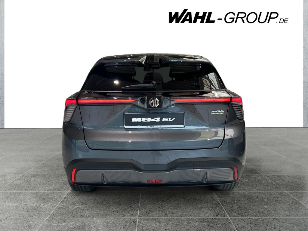 MG MG4